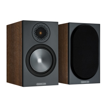 De Radiobeurs Monitor Audio Bronze 50 walnoot front ma_bronze_50_iso_pair_walnut