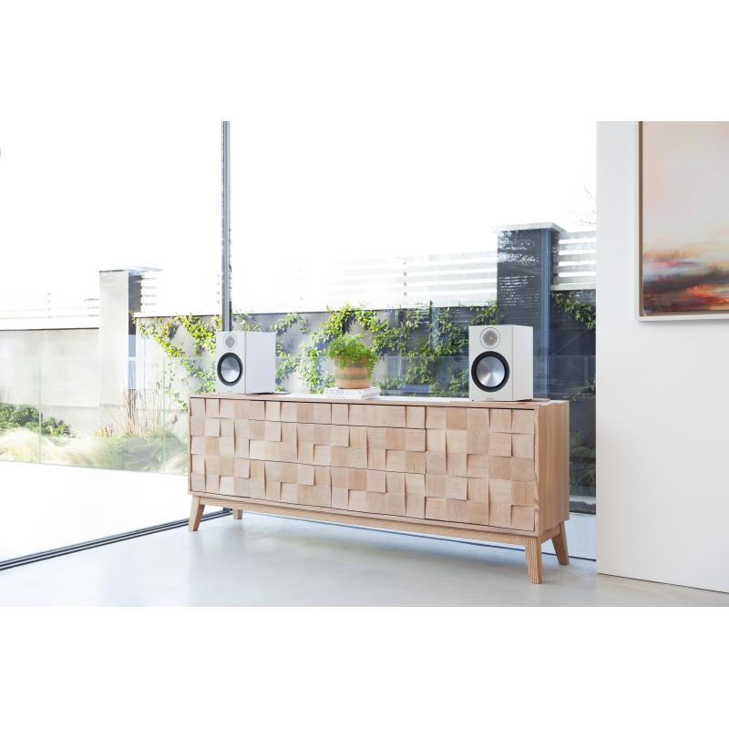 ma_bronze_100_white_cabinet_pair