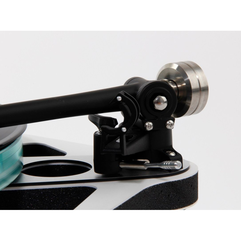 De Radiobeurs Louter - Rega Planar 8 wit