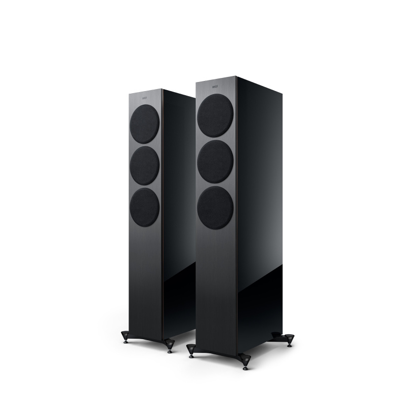 reference_3_meta_perspective_front_in_pair_grille_on_high_gloss_black_copper